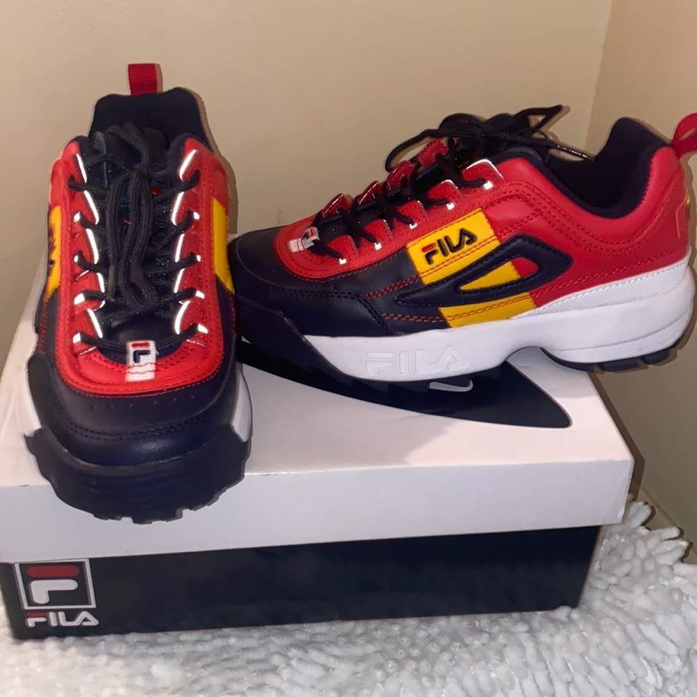 Women’s/kids Fila platform sneakers